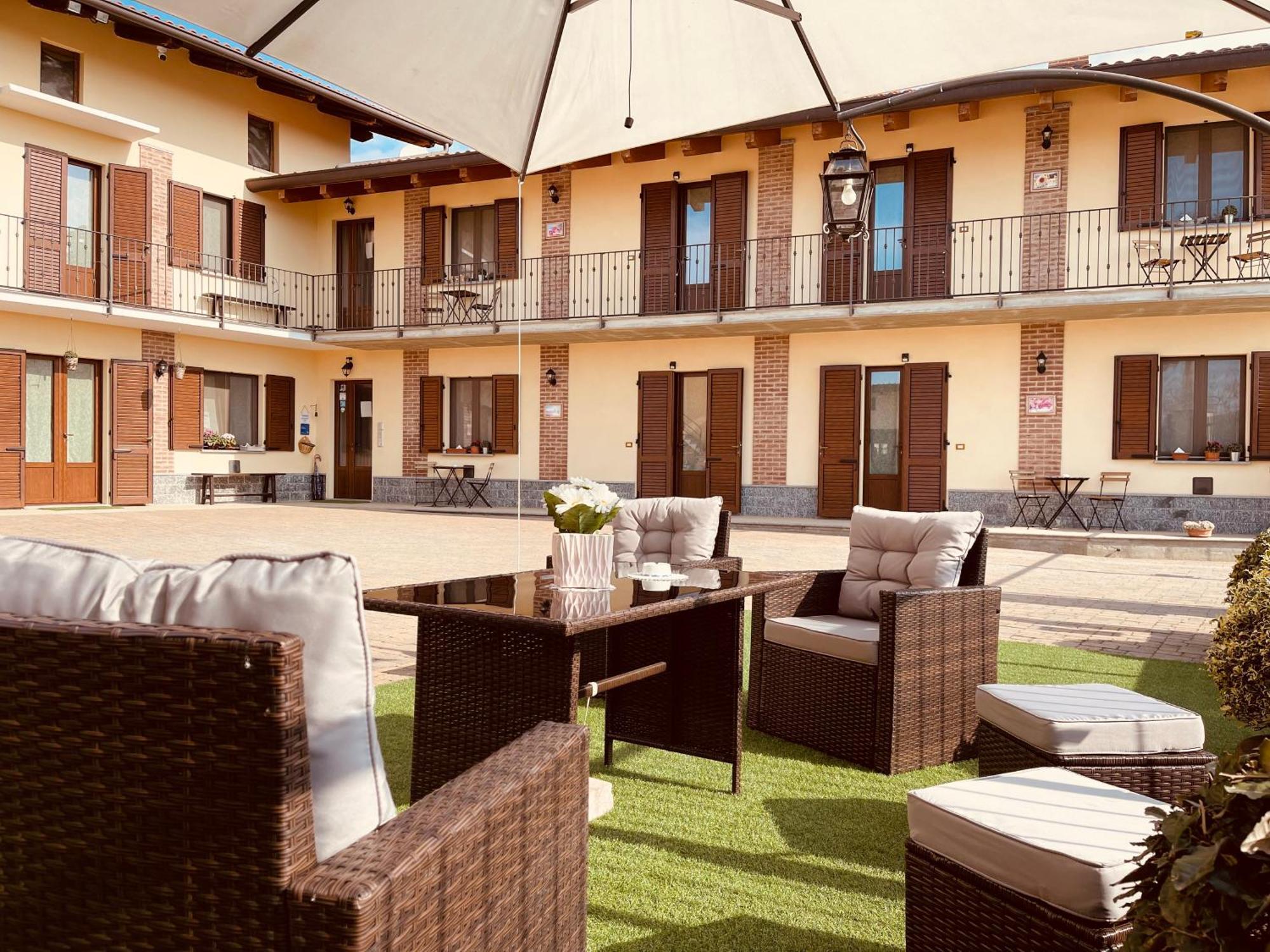 Agriturismo Cascina Mariale Albiano dʼIvrea エクステリア 写真